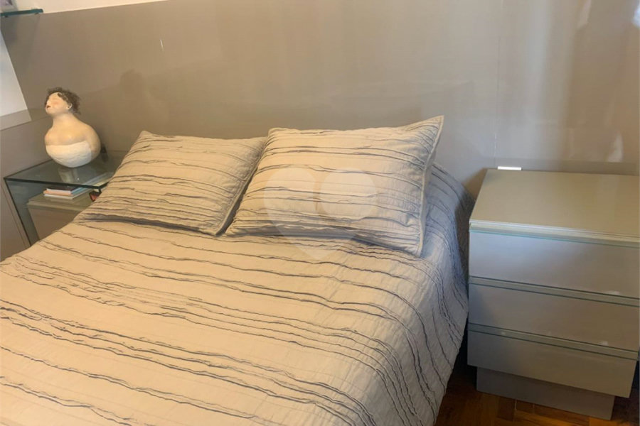 Apartamento à venda com 3 quartos, sendo 2 suítes, em Higienópolis, São Paulo, SP