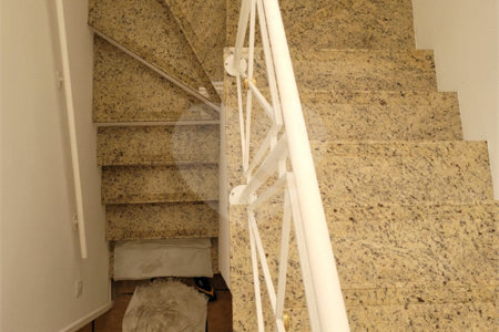 Casa à venda com 3 quartos, sendo 1 suíte, em Jardim Umuarama, São Paulo, SP