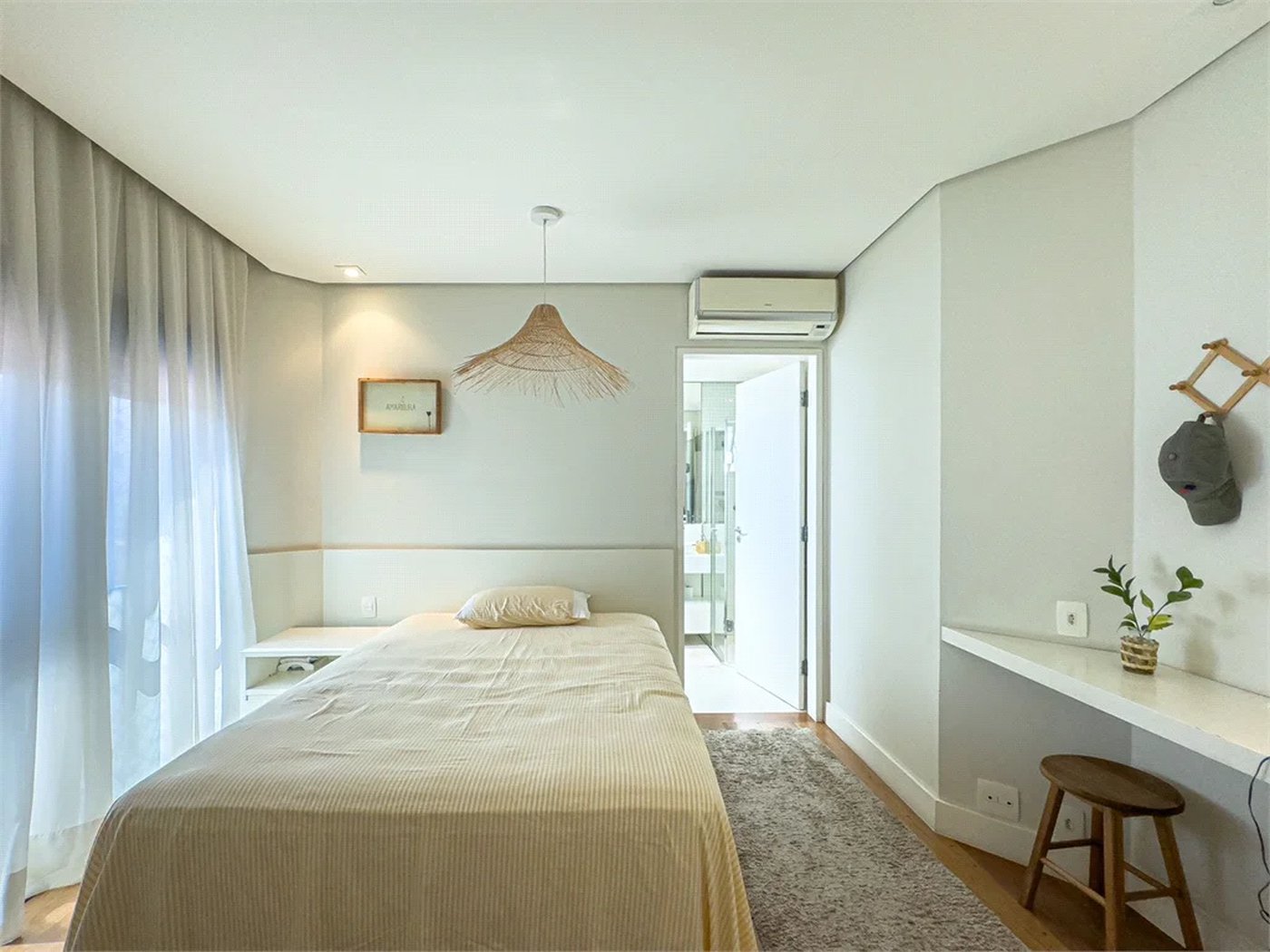 Apartamento à venda com 3 suítes em Sumarezinho, São Paulo, SP