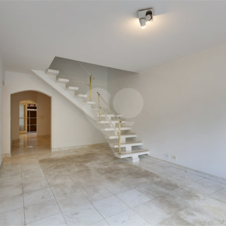 Casa à venda ou para alugar com 3 quartos, sendo 1 suíte, em Chácara Monte Alegre, São Paulo, SP