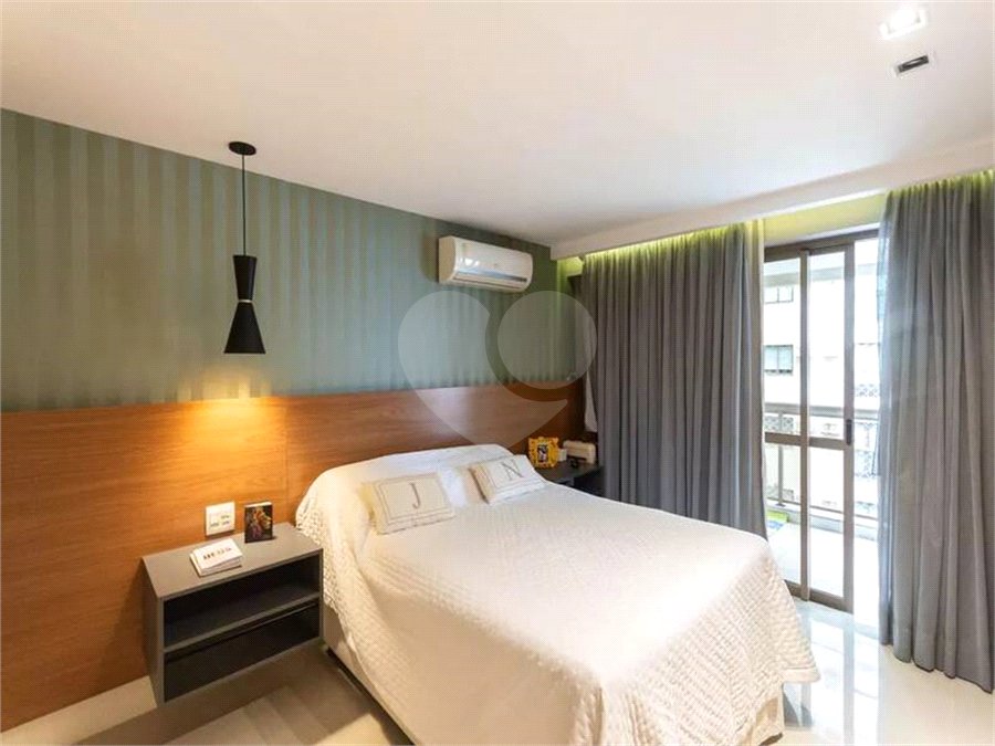 Apartamento à venda com 4 quartos, sendo 1 suíte,  em Tijuca, Rio de Janeiro, RJ
