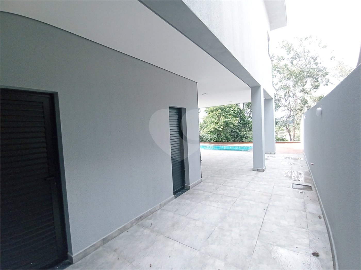 Casa à venda com 3 suítes no condomínio Reserva dos Jatobás, Louveira - SP