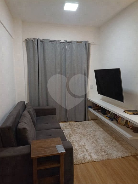 Apartamento à venda ou para alugar com 1 quarto em Granja Viana, Cotia, SP