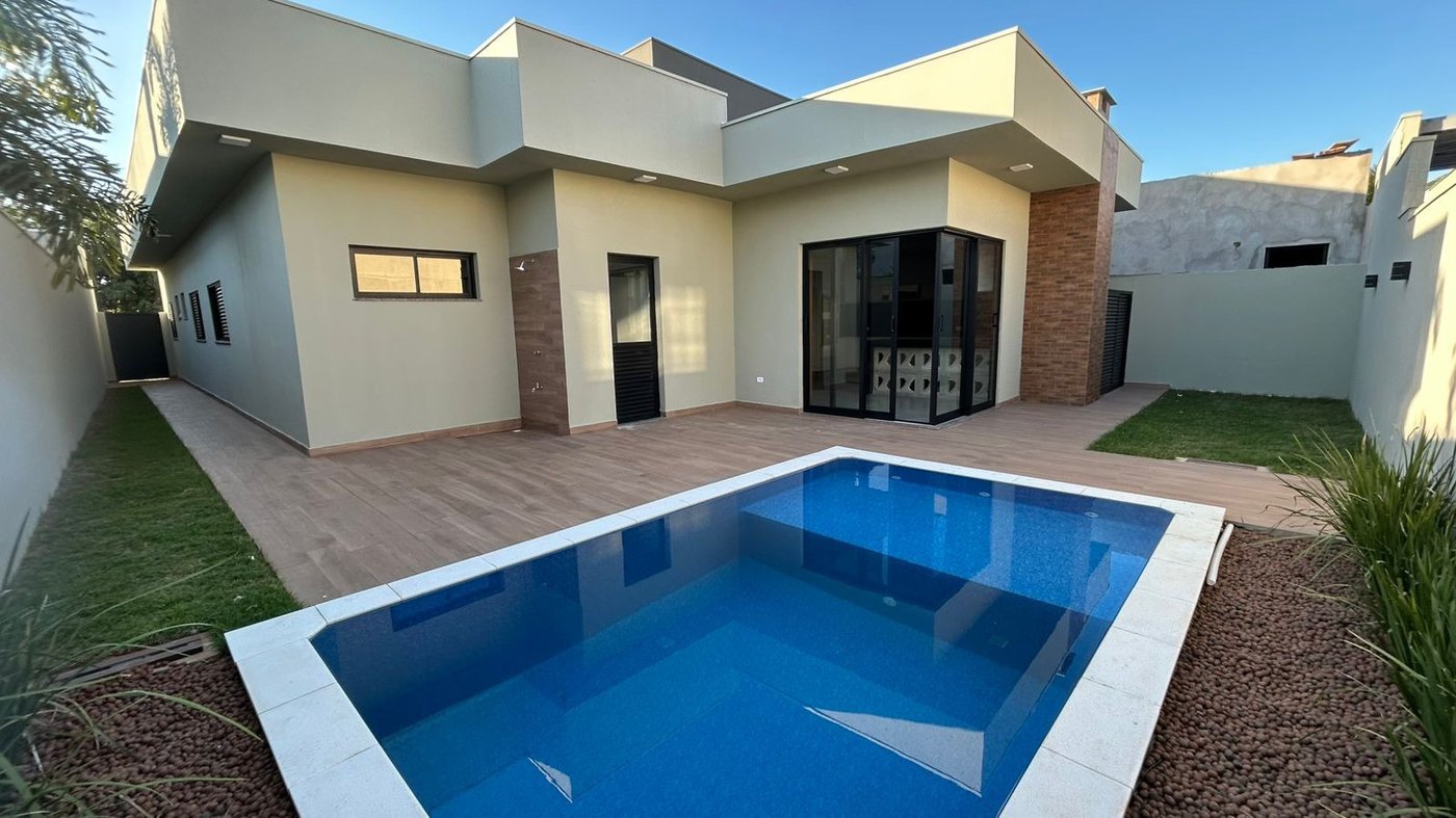 Casa à venda com 3 suítes em Três Lagoas, MS