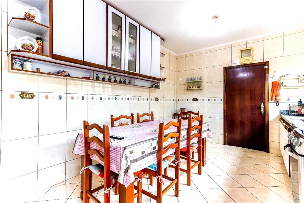 Sobrado à venda com 4 quartos, sendo 1 suíte, em Vila Nova Mazzei, São Paulo, SP