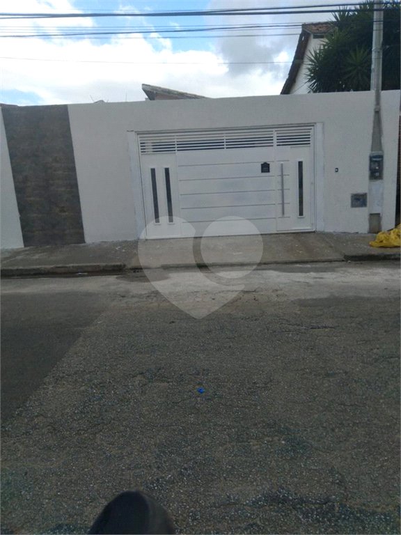 Casa à venda com 3 quartos, sendo 1 suíte,  em Vila Oliveira, Mogi das Cruzes, SP