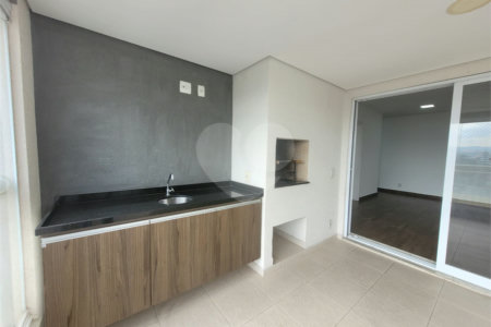 Apartamento à venda com 3 quartos, sendo 1 suíte, em Barra Funda, São Paulo, SP