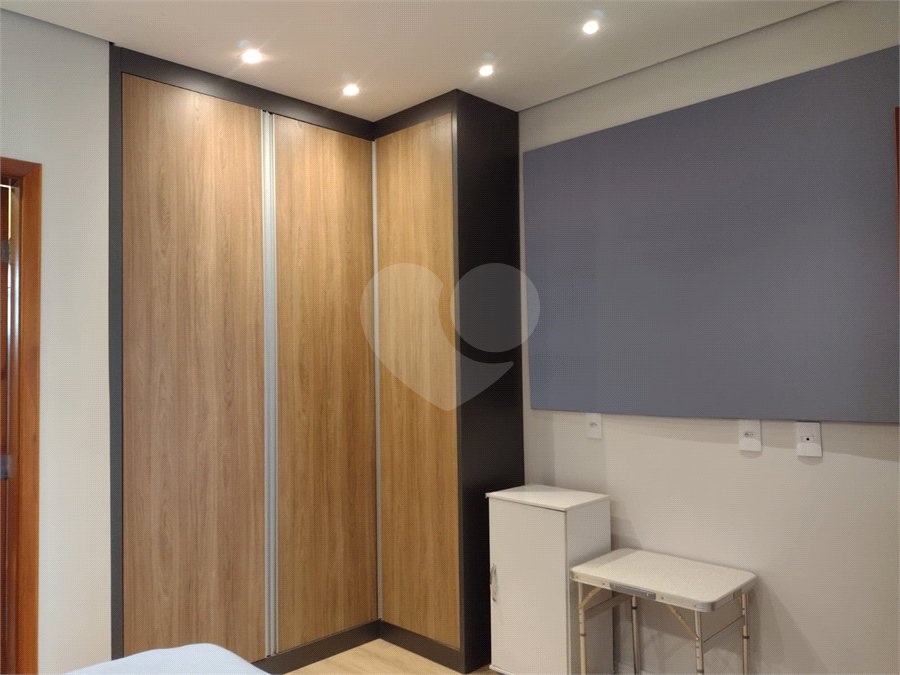 Casa à venda com 4 suítes no condomínio Residencial Villa do Sol, Valinhos - SP