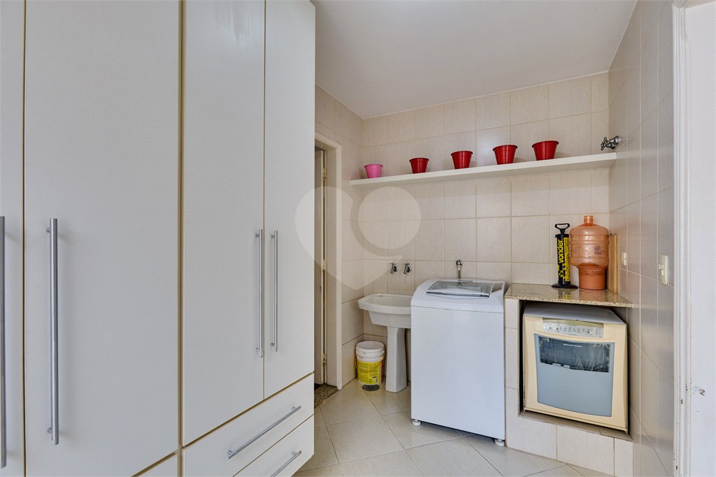 Casa de Vila à venda com 4 quartos, sendo 2 suítes, em Campo Grande, São Paulo, SP