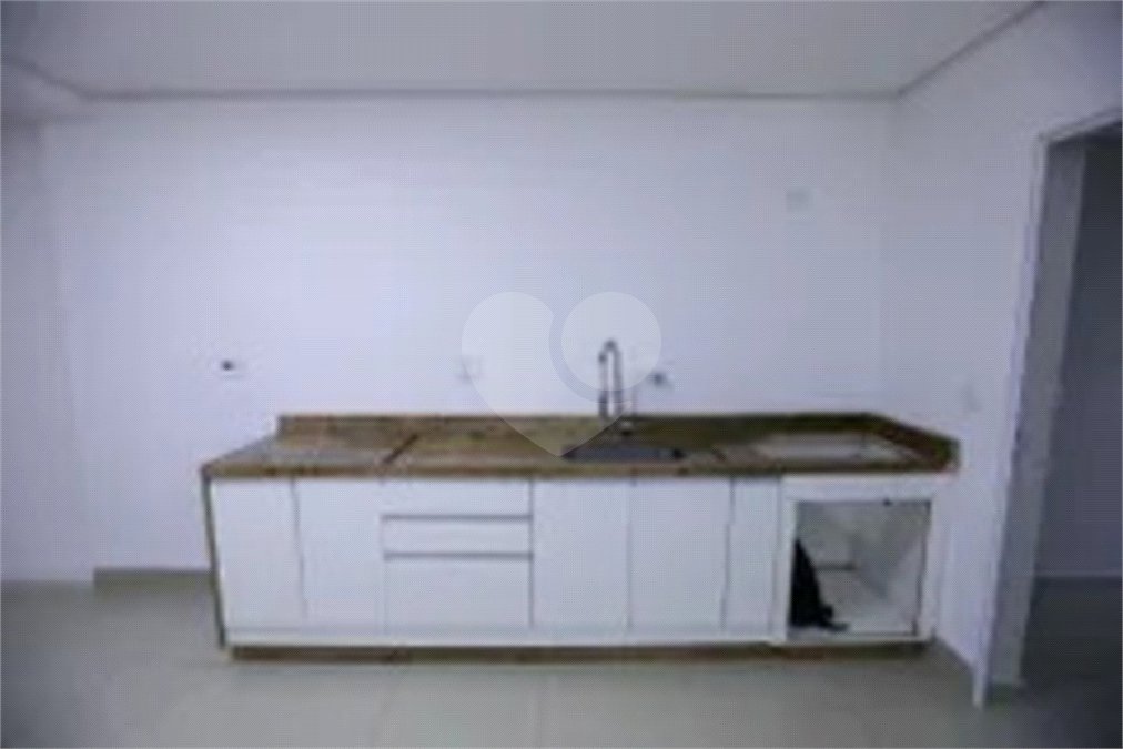 Casa à venda com 3 suítes em Jardim Santo Elias, São Paulo, SP