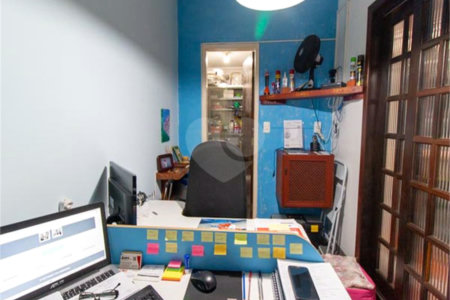Sobrado à venda com 3 quartos, sendo 1 suíte, em Alto da Boa Vista, São Paulo, SP