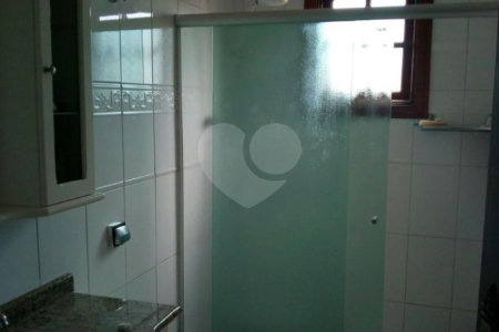 Sobrado à venda com 5 quartos, sendo 1 suíte, em Lapa de Baixo, São Paulo, SP