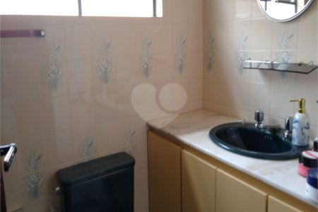 Sobrado à venda com 3 quartos, sendo 1 suíte, em Alto da Boa Vista, São Paulo, SP