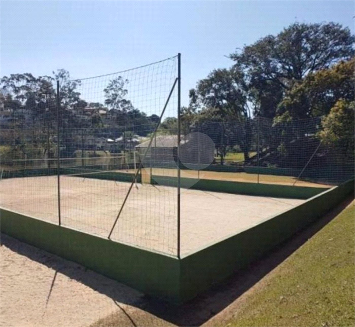 Casa à venda com 3 quartos, sendo 1 suíte, no condomínio Estância Marambaia, Vinhedo - SP