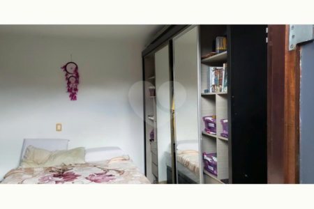 Casa à venda com 4 quartos, sendo 3 suítes, em Interlagos, São Paulo, SP