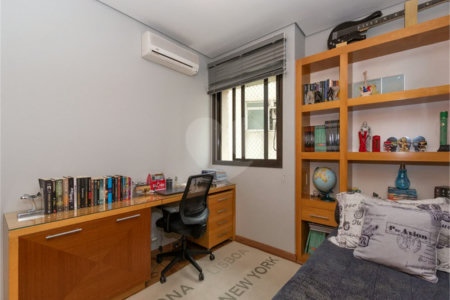 Apartamento de 233 m² à venda em Higienópolis com 4 dormitórios.