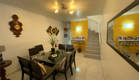 Sobrado à venda com 3 quartos, sendo 1 suíte,  em Vila Paiva, São Paulo, SP