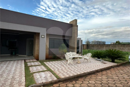 Casa à venda com 3 quartos, sendo 1 suíte,  no Centro, Ponta Porã, MS