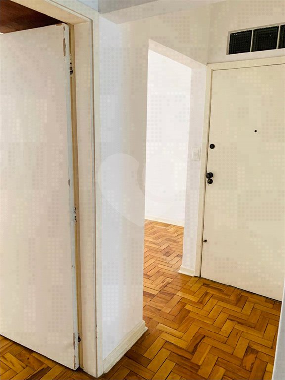 Apartamento à venda com 2 quartos, sendo 1 suíte, em Pinheiros, São Paulo, SP