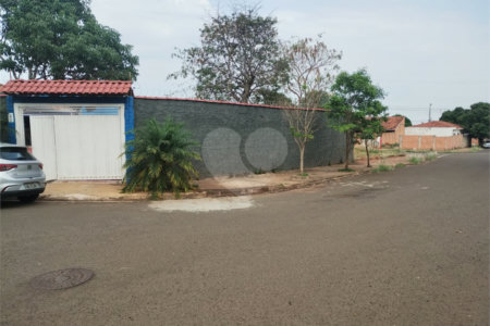 Casa à venda com 1 suíte em Jardim Victório Antônio de Santi II, Araraquara, SP