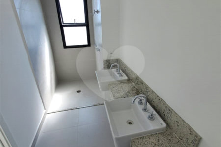 Apartamento à venda com 3 suítes, em Alphagran Alphaville, Barueri, SP