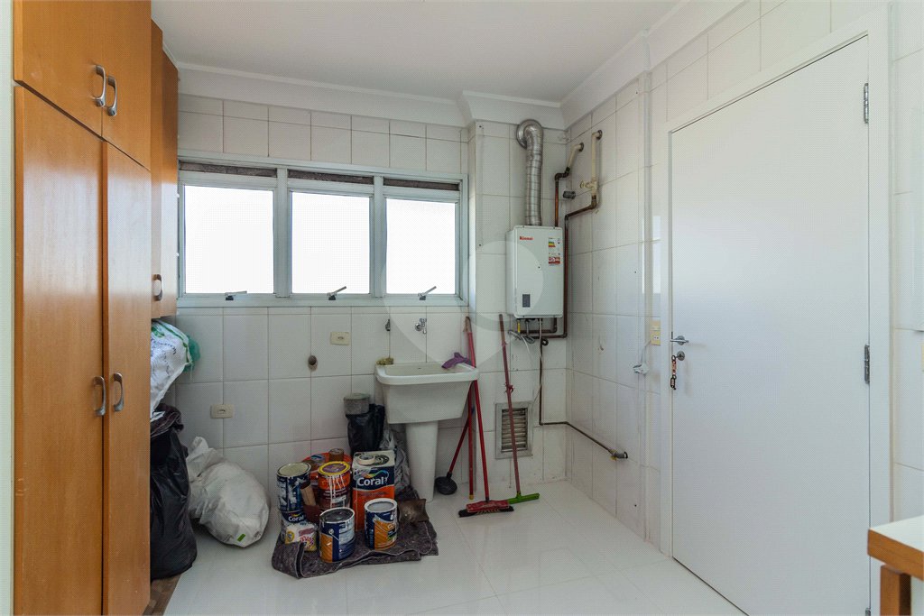 Apartamento à venda com 3 suítes em Campo Belo, São Paulo, SP
