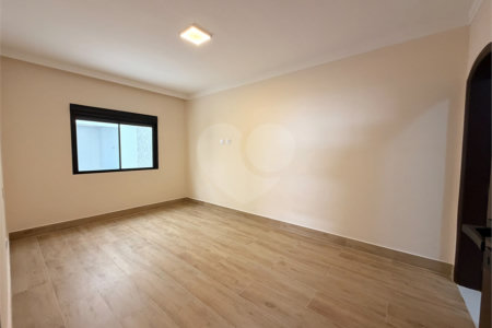 Casa à venda com 5 quartos, sendo 4 suítes, em Vila Rosália, Guarulhos, SP