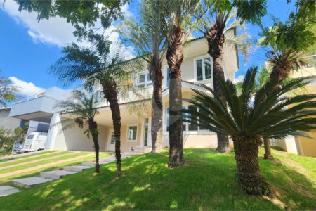Casa à venda ou para alugar com 3 suítes no condomínio Villagio Capriccio, Louveira - SP