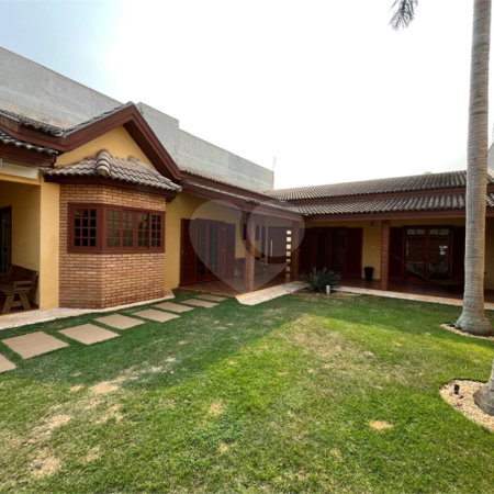Casa à venda com 3 quartos, sendo 1 suíte, em Parque Atenas do Sul, Itapetininga, SP