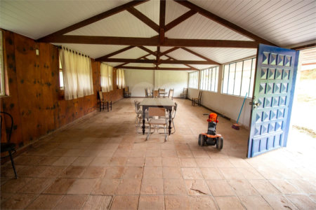 Sítio à venda com 7 quartos, sendo 6 suítes, no Centro (são João Novo), São Roque, SP