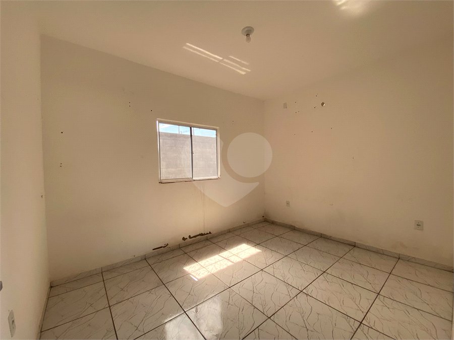 Casa Térrea à venda com 2 quartos em Petrópolis, Várzea Grande, MT