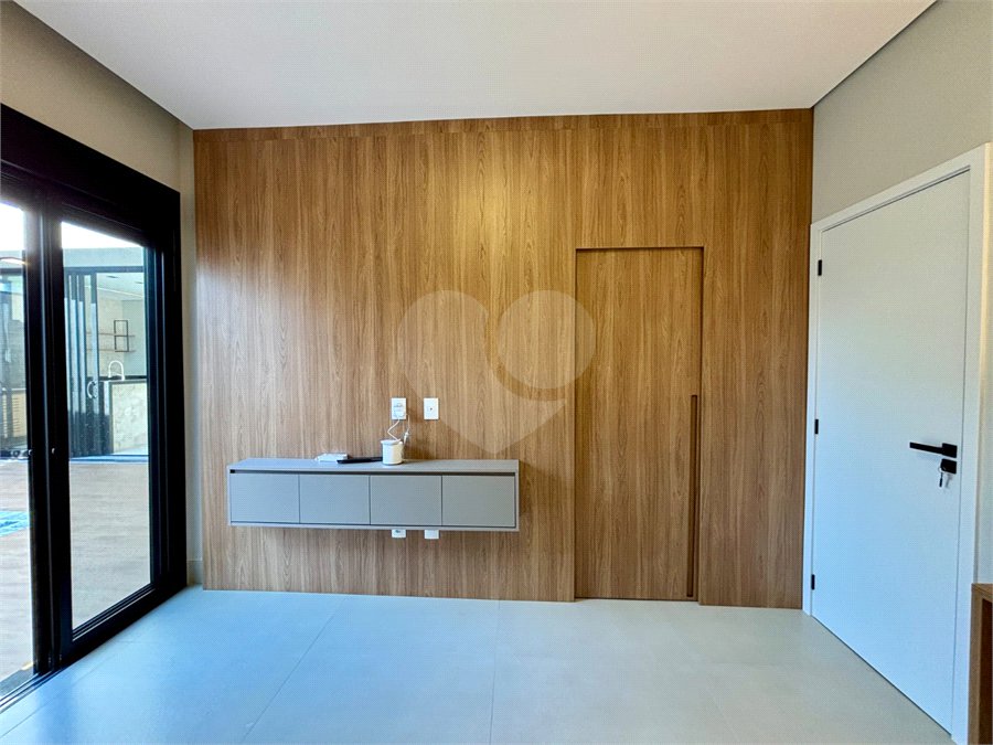 Casa à venda com 3 suítes no condomínio Residencial Dona Maria Candida, Indaiatuba - SP