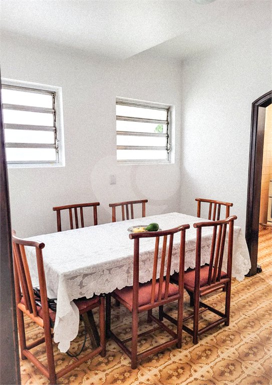 Sobrado à venda com 4 quartos, sendo 2 suítes,  em Vila Madalena, São Paulo, SP