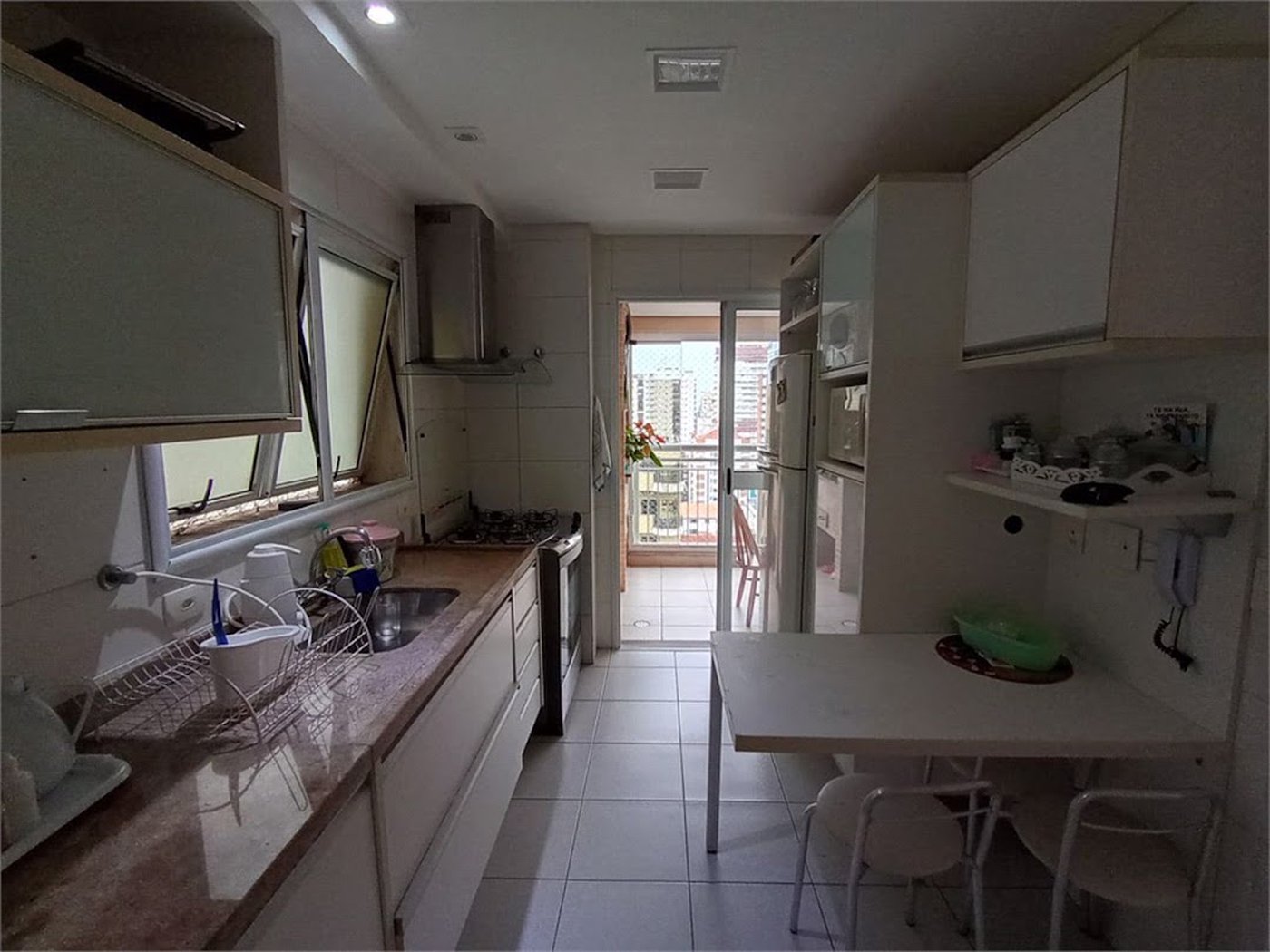 Apartamento Residencial à venda, Gonzaga, Santos - AP0695.