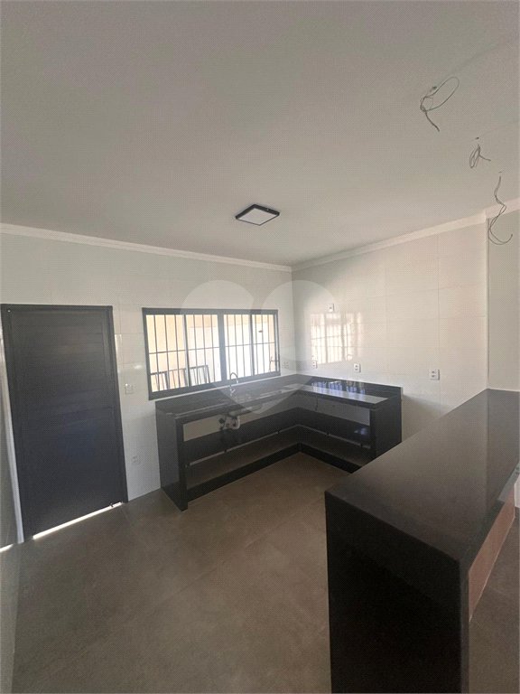 Casa à venda com 4 quartos em Vila Cidade Industrial (vila Xavier), Araraquara, SP
