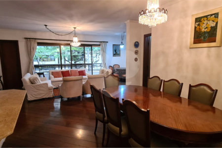 Apartamento à venda com 3 quartos, sendo 1 suíte,  em Indianópolis, São Paulo, SP