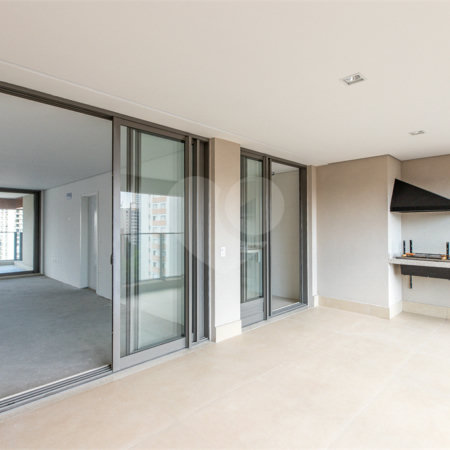 Apartamento à venda com 4 suítes em Campo Belo, São Paulo, SP