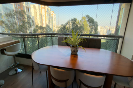 Apartamento à venda ou para alugar com 4 suítes em Jardim Fonte do Morumbi, São Paulo, SP