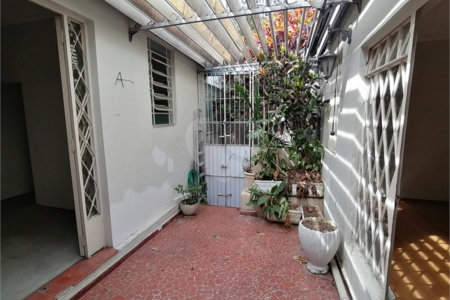 Casa Térrea à venda com 4 quartos, sendo 1 suíte, em Vila Mariana, São Paulo, SP