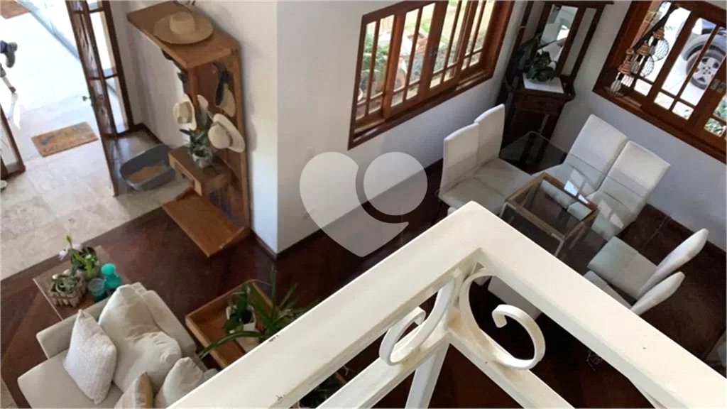 Casa à venda com 4 suítes no condomínio Suíça da Cantareira, Mairiporã - SP