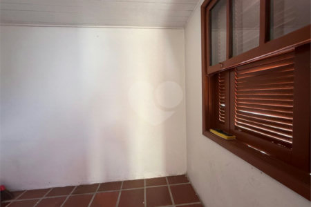 Sobrado à venda com 3 quartos em Horto Florestal, São Paulo, SP
