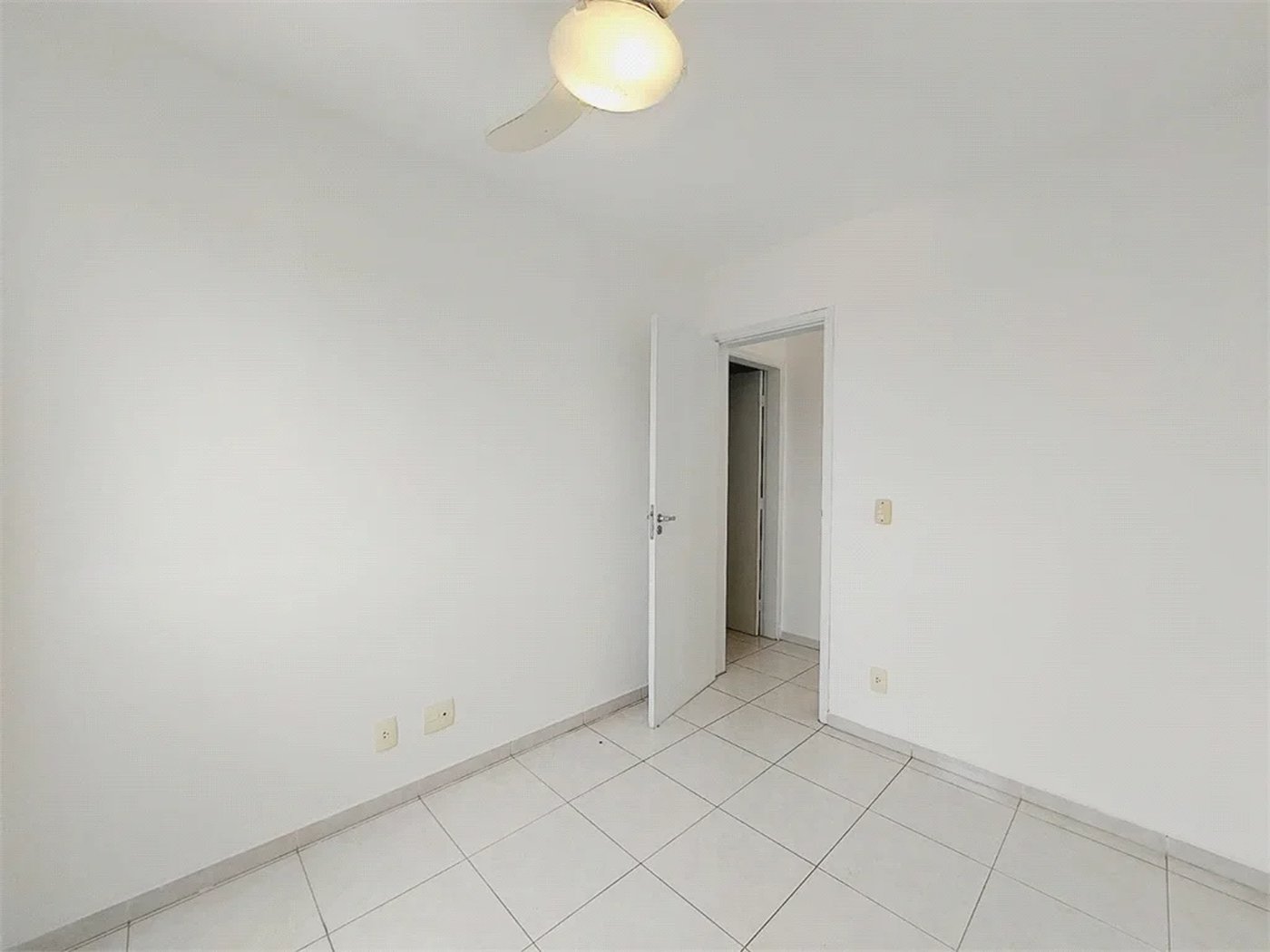 Apartamento à venda ou para alugar com 2 quartos em Vila Anastácio, São Paulo, SP