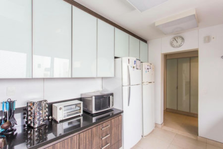 Apartamento à venda com 3 suítes em Campo Belo, São Paulo, SP