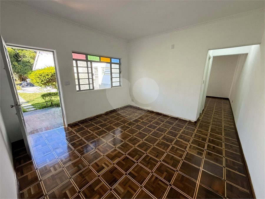 Casa Térrea à venda ou para alugar com 2 suítes em Alvinópolis, Atibaia, SP