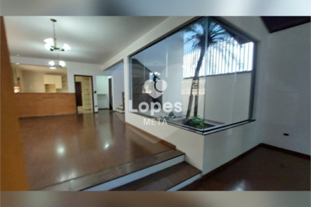 Casa à venda com 3 quartos, sendo 1 suíte, no condomínio Eldourado, São José dos Campos - SP