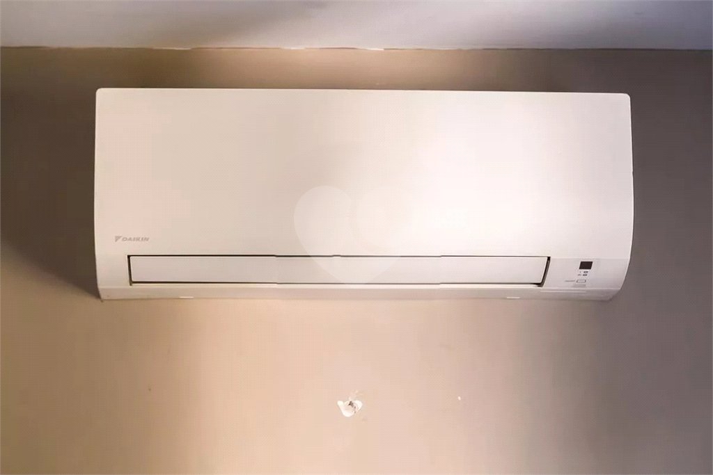 Casa à venda com 6 quartos, sendo 5 suítes,  em Vila do Encontro, São Paulo, SP