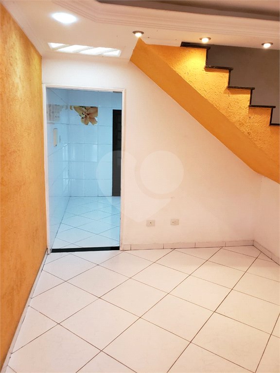 Sobrado à venda com 2 quartos em Jardim Santa Mena, Guarulhos, SP