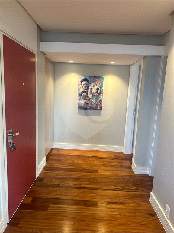 Apartamento à venda com 4 quartos, sendo 3 suítes,  em Real Parque, São Paulo, SP