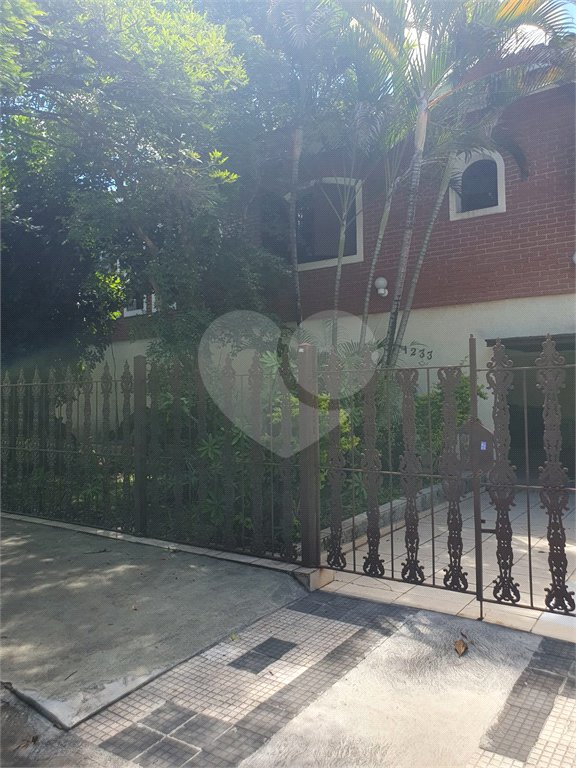Sobrado à venda ou para alugar com 3 quartos, sendo 1 suíte, em Santana, São Paulo, SP