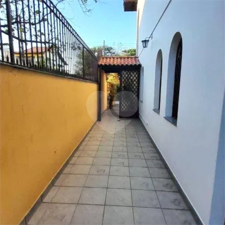 Sobrado à venda com 4 quartos, sendo 1 suíte, em Jardim Pinheiros, São Paulo, SP